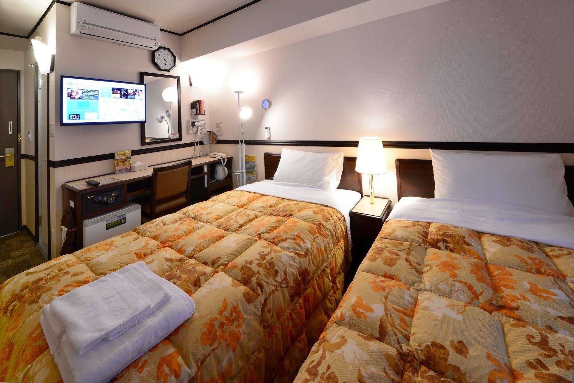 Toyoko Inn Shin-Yamaguchi-Eki Shinkansen-Guchi Exteriér fotografie